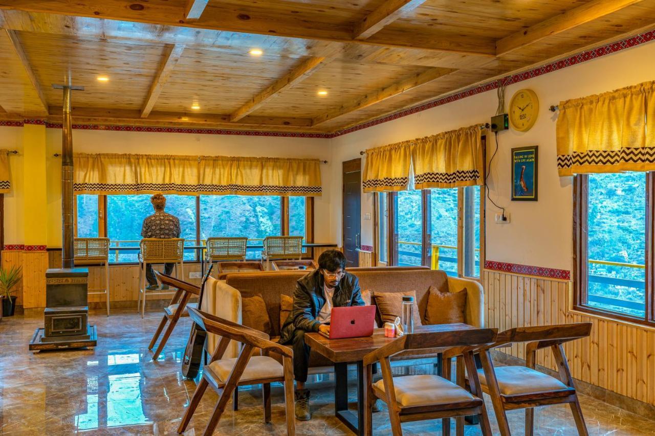 Gushaini The Hosteller Tirthan Valley מראה חיצוני תמונה