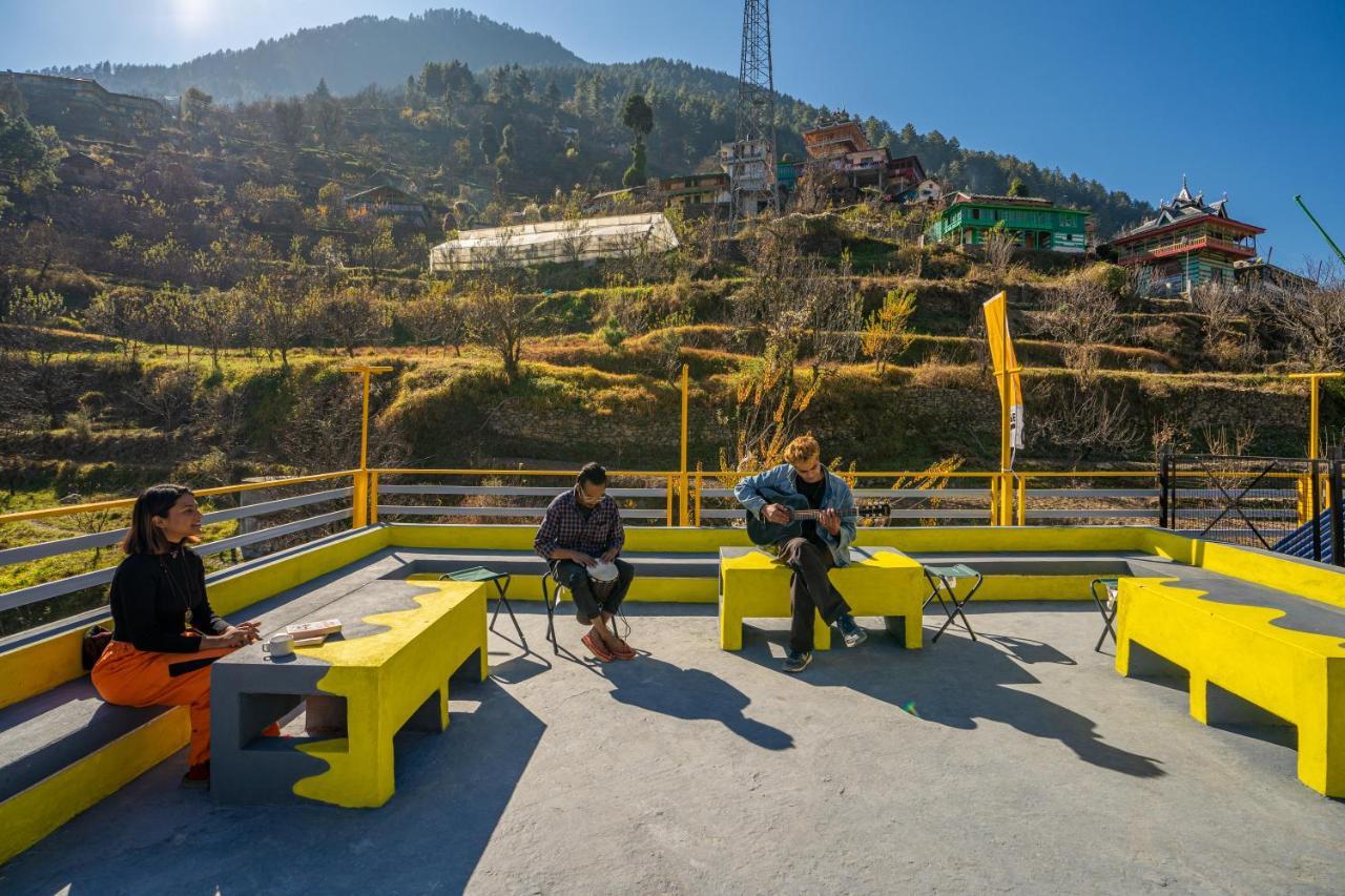 Gushaini The Hosteller Tirthan Valley מראה חיצוני תמונה