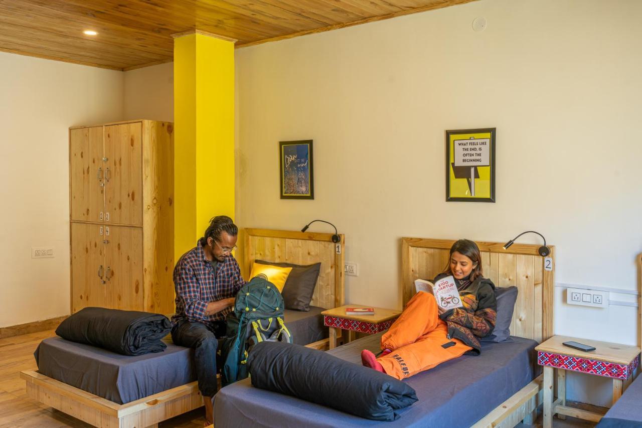 Gushaini The Hosteller Tirthan Valley מראה חיצוני תמונה