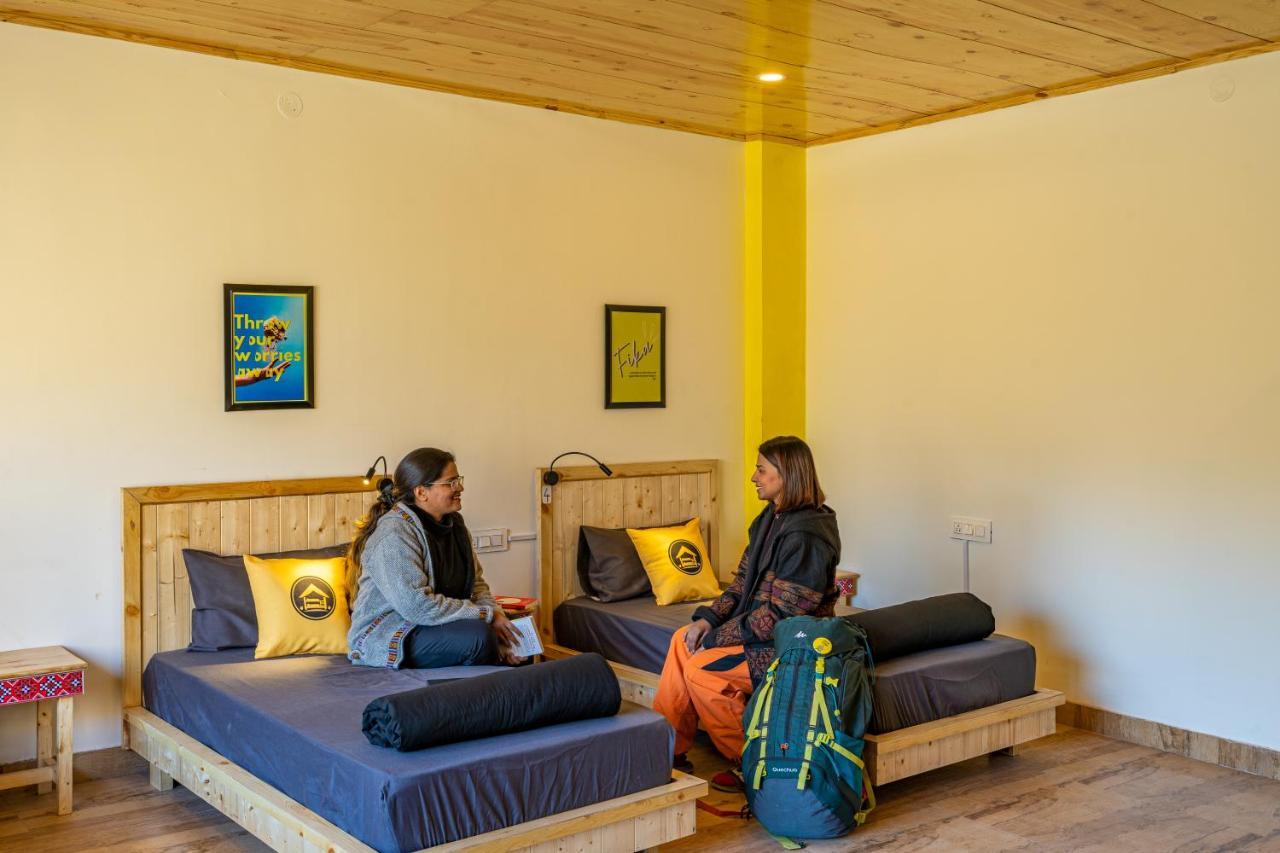 Gushaini The Hosteller Tirthan Valley מראה חיצוני תמונה