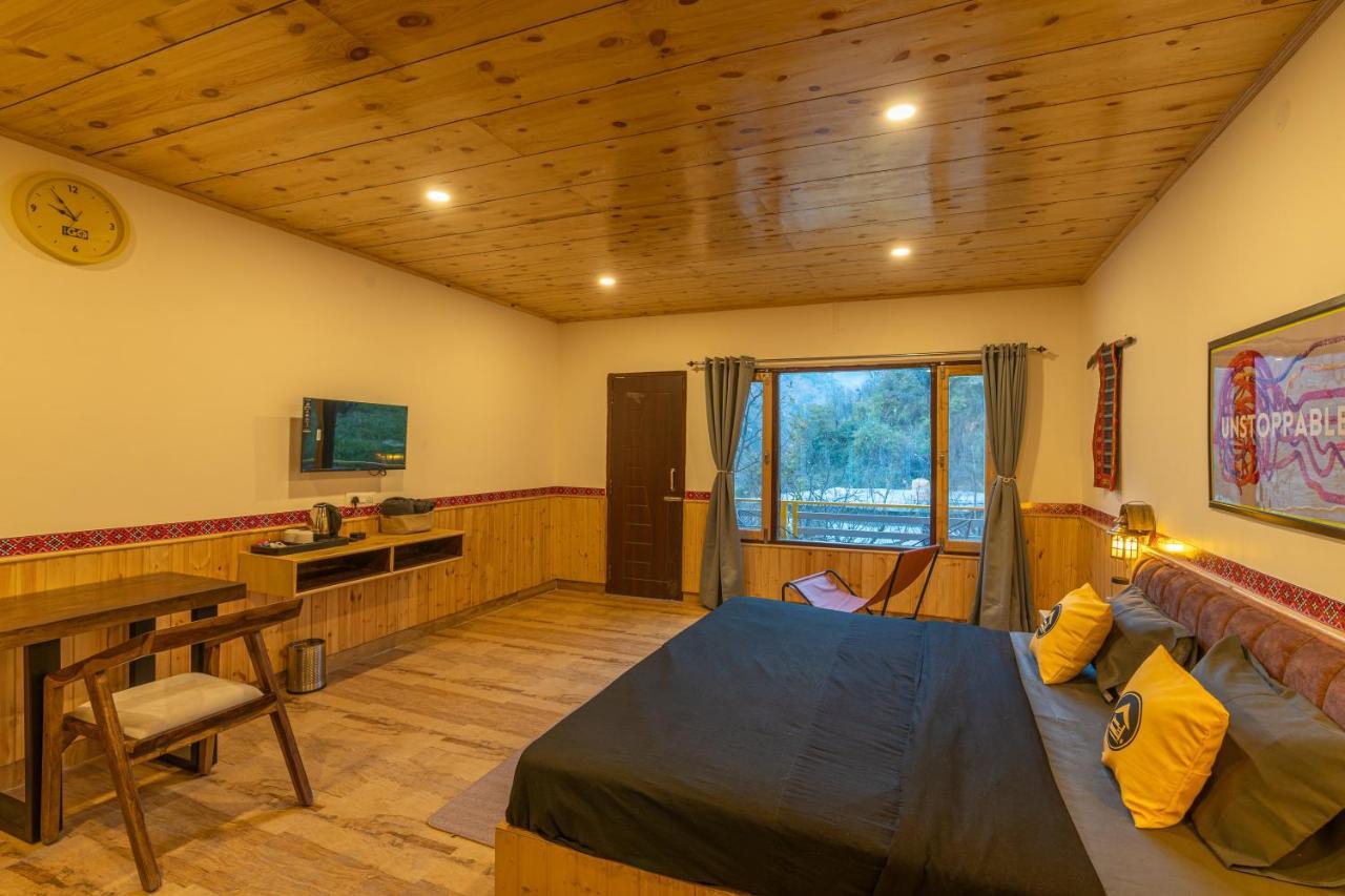 Gushaini The Hosteller Tirthan Valley מראה חיצוני תמונה